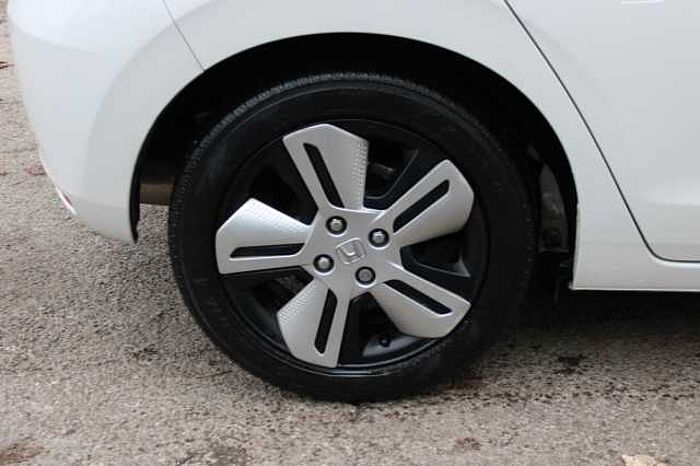 Honda Jazz Hybrid 1.5 i-MMD (107ps) EX 