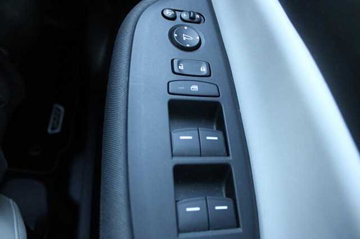 Honda Jazz Hybrid 1.5 i-MMD (107ps) EX 