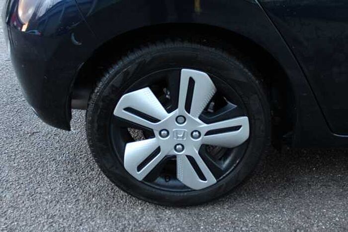 Honda Jazz Hybrid 1.5 i-MMD (107ps) EX 
