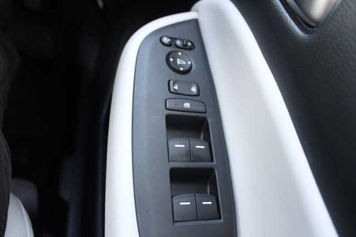 Honda Jazz Hybrid 1.5 i-MMD (107ps) EX 