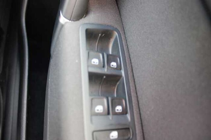 Honda Jazz Hybrid 1.5 i-MMD (109ps) SR eCVT 